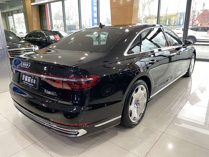 Фото 4 - Audi A8