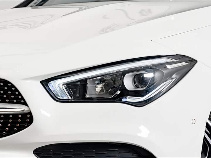 Фото 4 - Mercedes-Benz CLA-Class