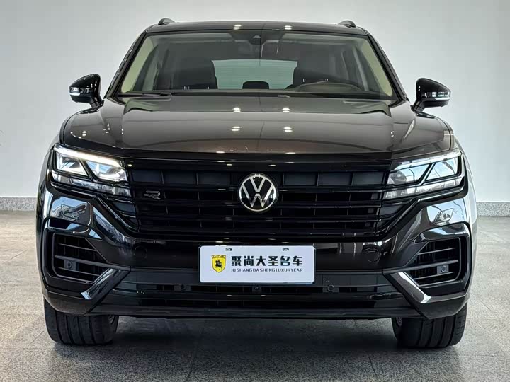 Photo 2 - Volkswagen Touareg