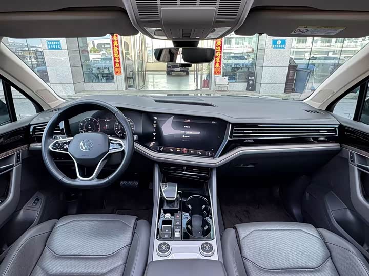 Photo 5 - Volkswagen Touareg