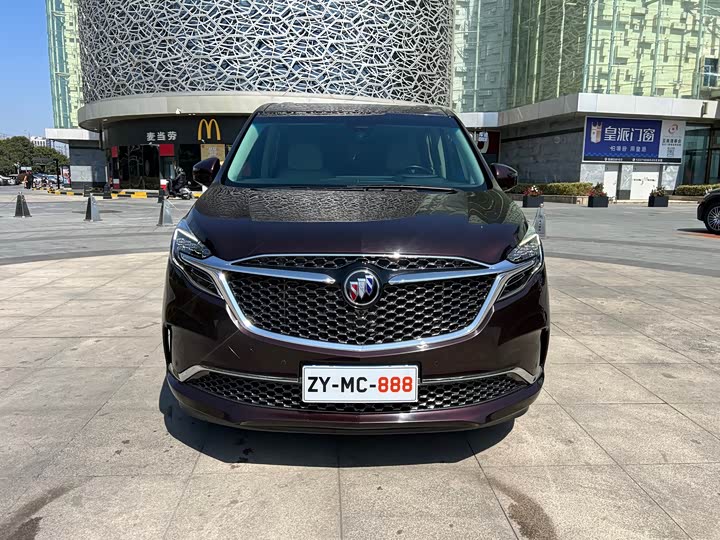 Photo 2 - Buick GL8 ES