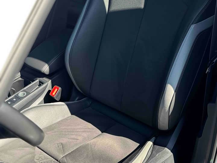 Фото 6 - Audi Q3