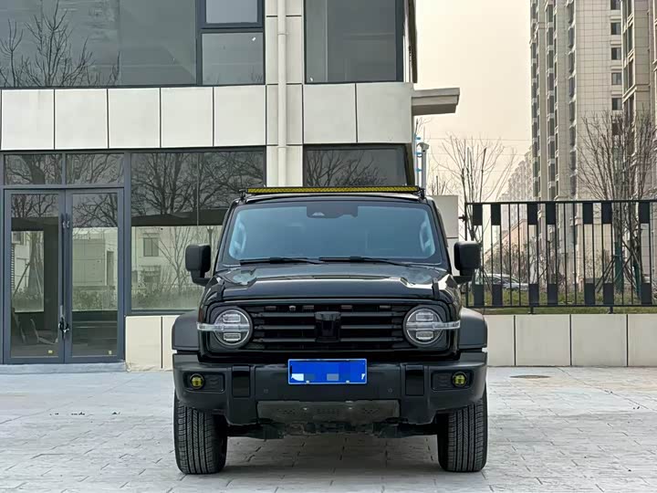 Фото 2 - Tank 300