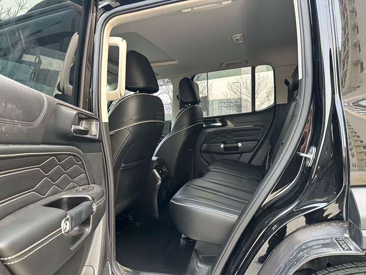 Фото 7 - Tank 300