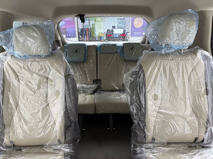 Фото 6 - Kia Carnival