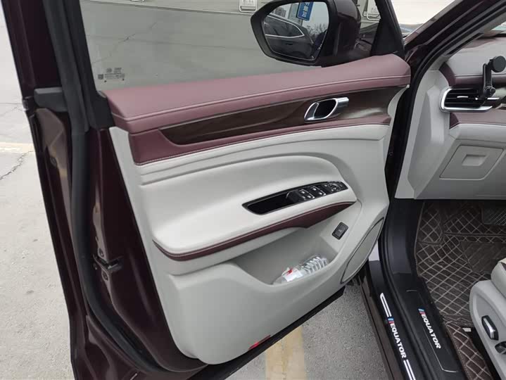 Фото 7 - Ford Equator