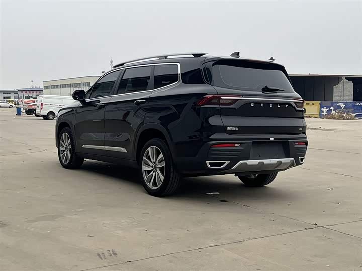 Фото 8 - Geely Okavango