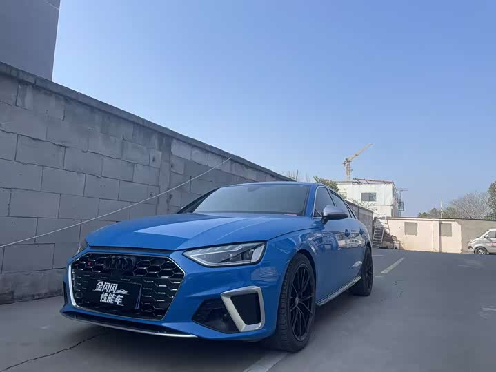 Фото 3 - Audi S4