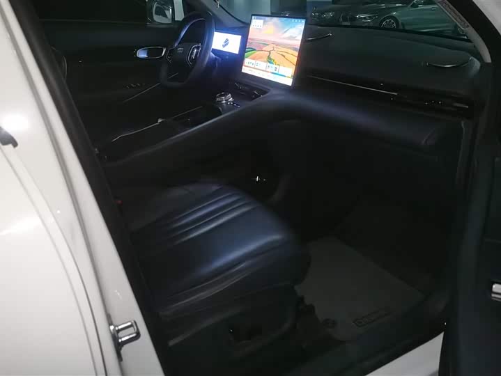 Фото 8 - Geely Galaxy E5