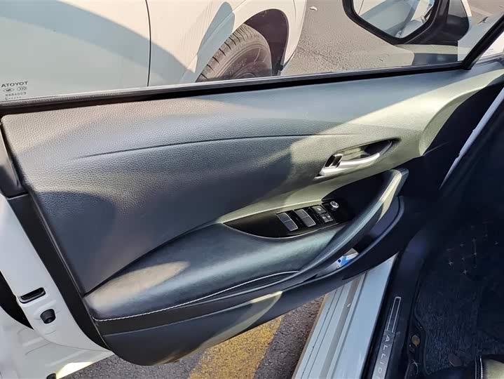 Photo 7 - Toyota Allion