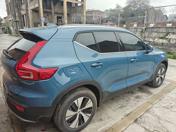 Фото 3 - Volvo XC40