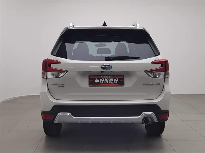 Фото 4 - Subaru Forester