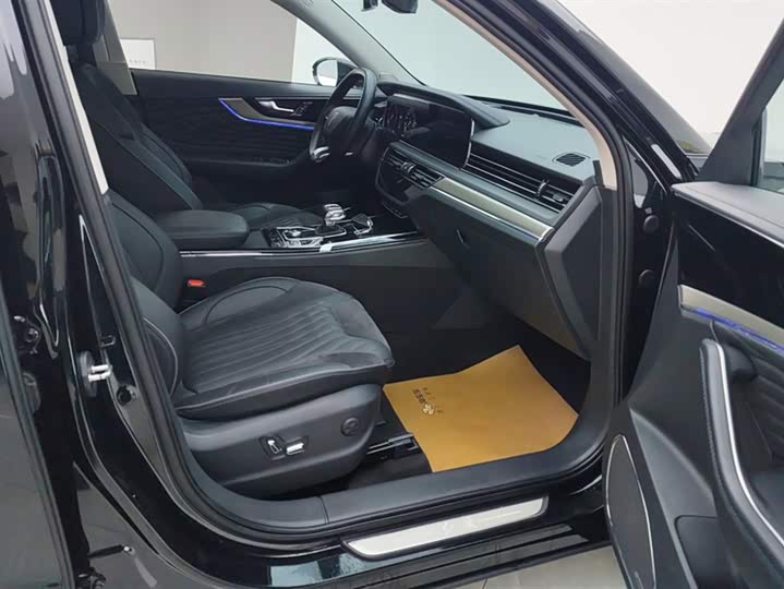 Фото 8 - Hongqi HS5