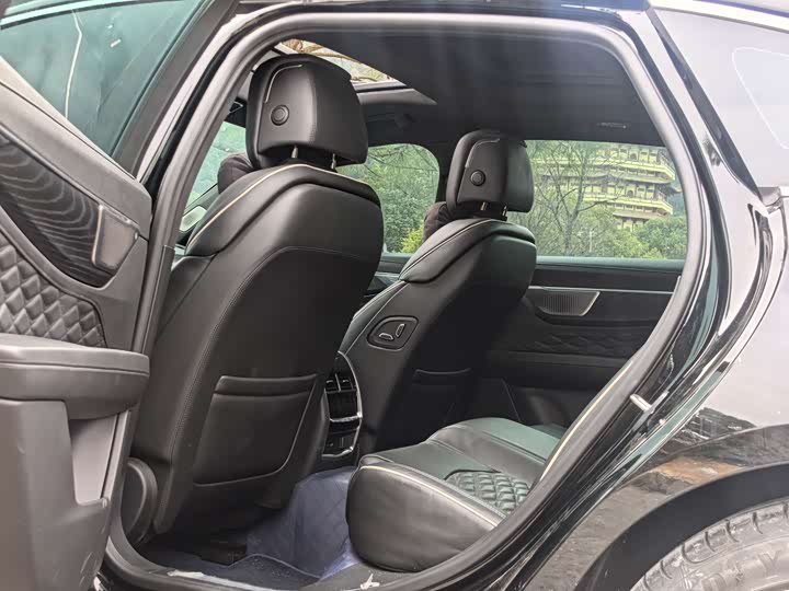 Фото 9 - Cadillac CT6