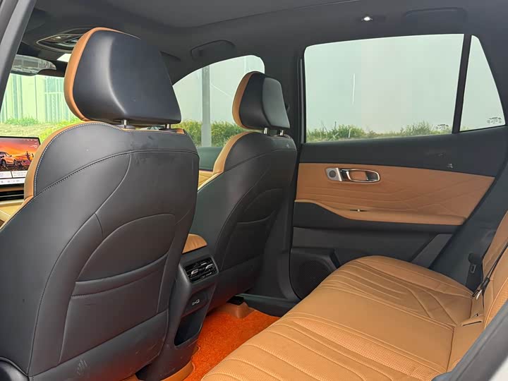 Changan UNI-Z Hybrid 2024 2024款 蓝鲸智电iDD 125km 卓越型