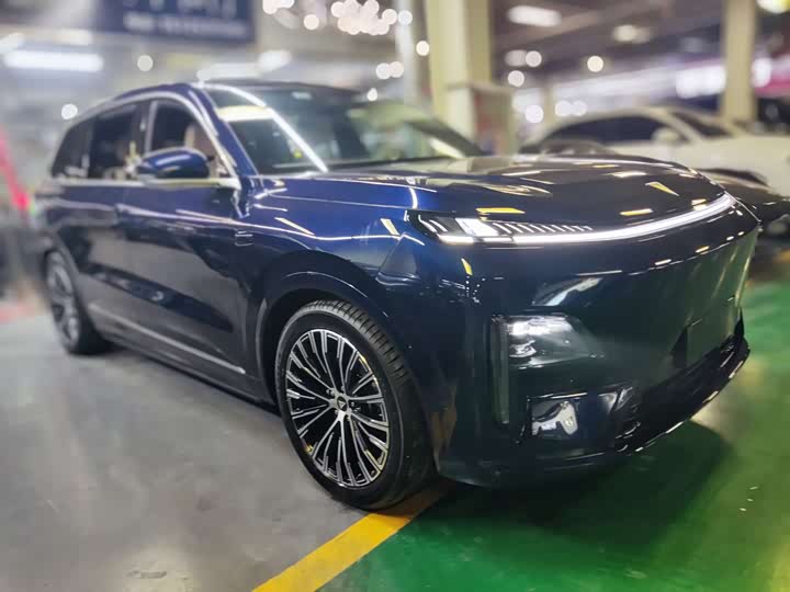 Фото 2 - Changan Deepal S09