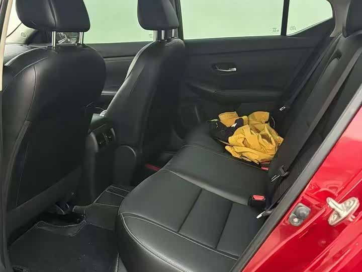 Фото 8 - Nissan Sylphy