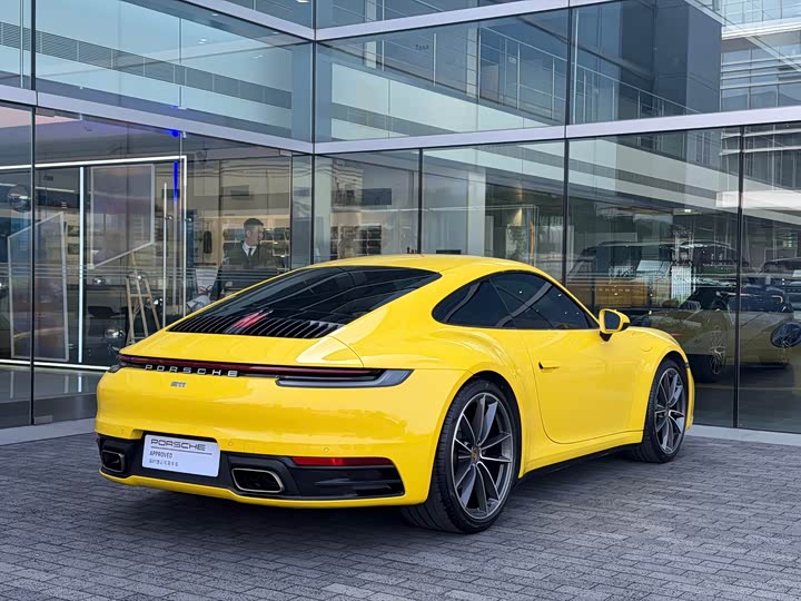 Фото 4 - Porsche 911