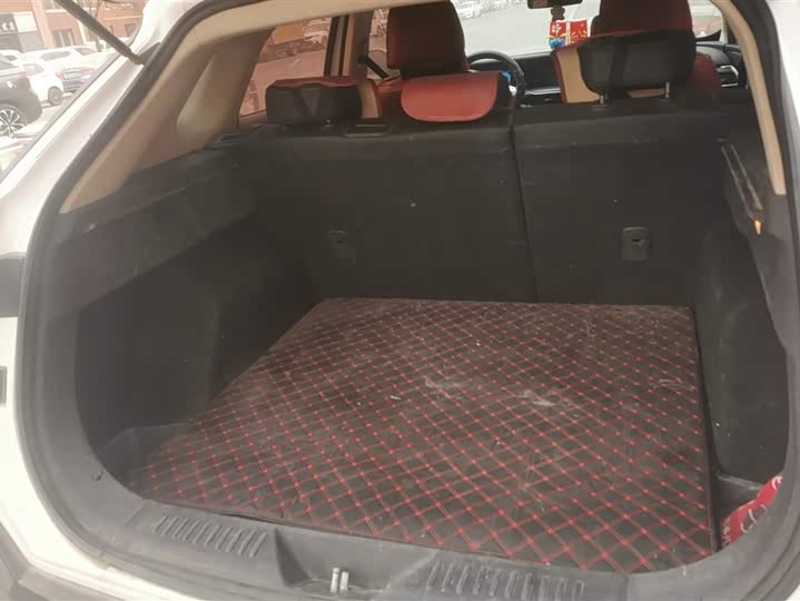 Фото 4 - Bestune T77