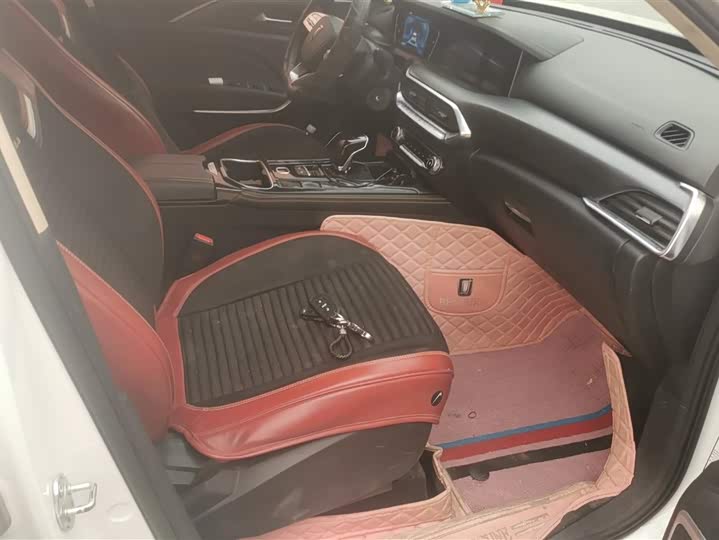 Фото 8 - Bestune T77