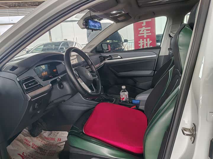 Фото 4 - Volkswagen Lavida