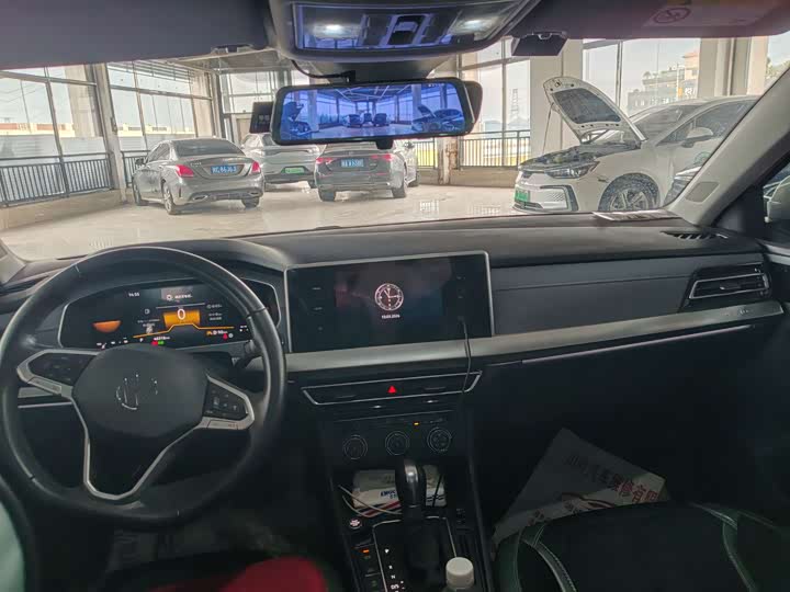 Фото 5 - Volkswagen Lavida