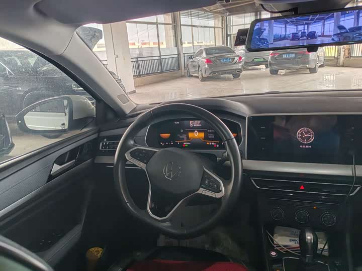 Фото 7 - Volkswagen Lavida