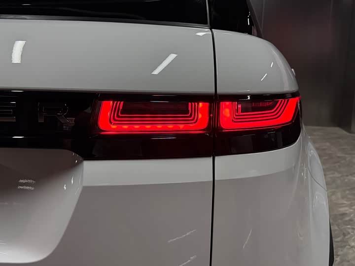 Фото 8 - Land Rover Range Rover Evoque L