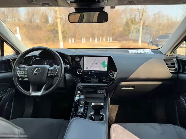 Фото 9 - Lexus NX