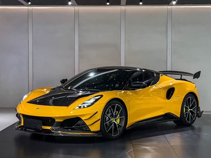 Фото 2 - Lotus Emira