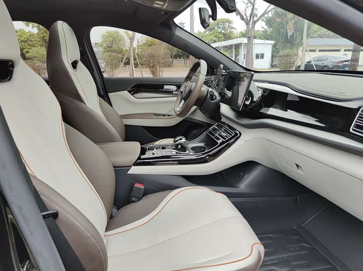 Фото 9 - BYD Qin Plus