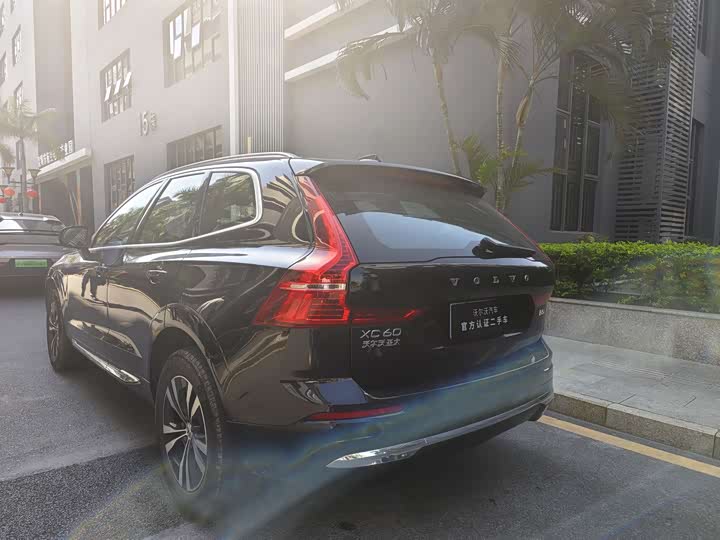 Фото 7 - Volvo XC60