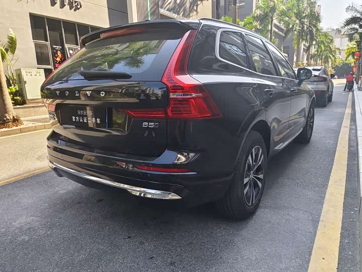 Фото 9 - Volvo XC60