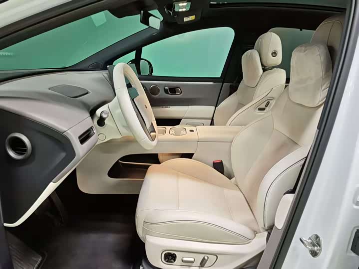 Фото 8 - LiXiang i6