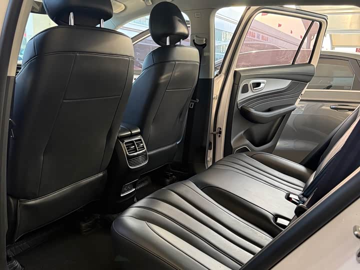 Фото 7 - Roewe RX5 Max