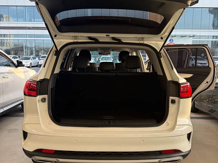 Фото 9 - Roewe RX5 Max