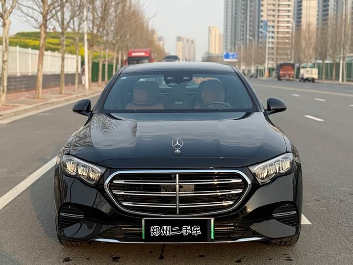 Фото 2 - Mercedes-Benz E-Class Hybrid