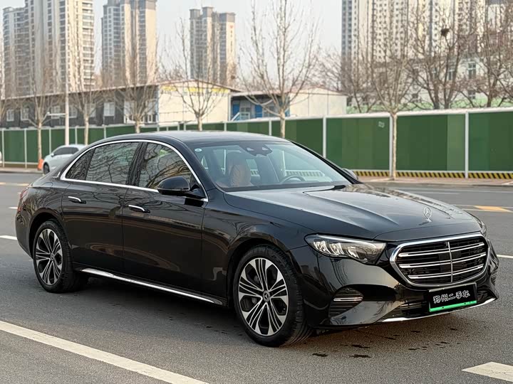 Фото 3 - Mercedes-Benz E-Class Hybrid