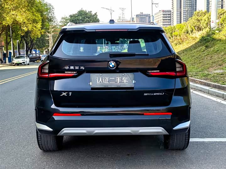 Фото 6 - BMW X1