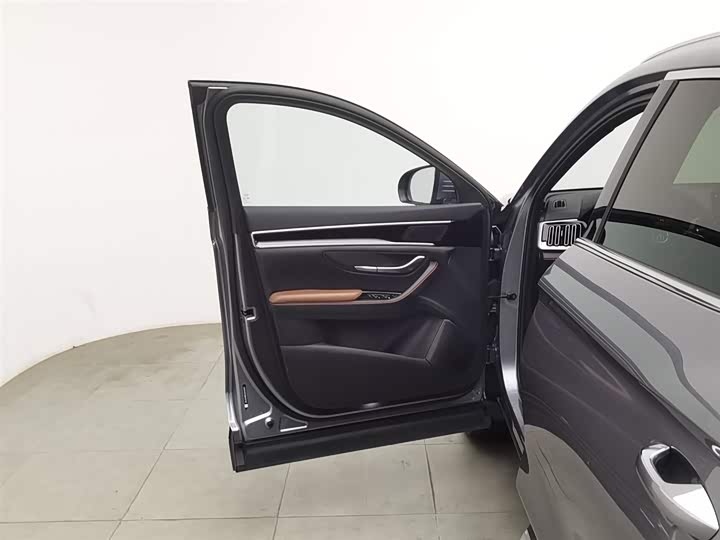 Фото 8 - BYD Song Plus