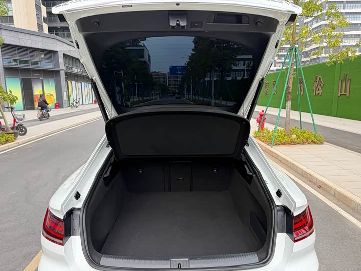 Фото 8 - Volkswagen CC