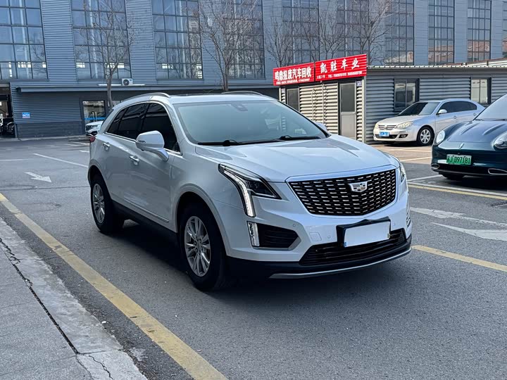 Фото 3 - Cadillac XT5