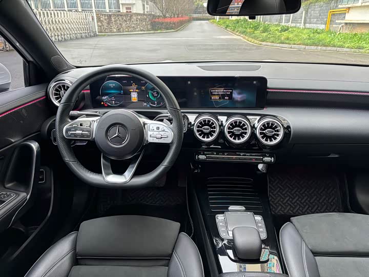 Фото 6 - Mercedes-Benz A-Class