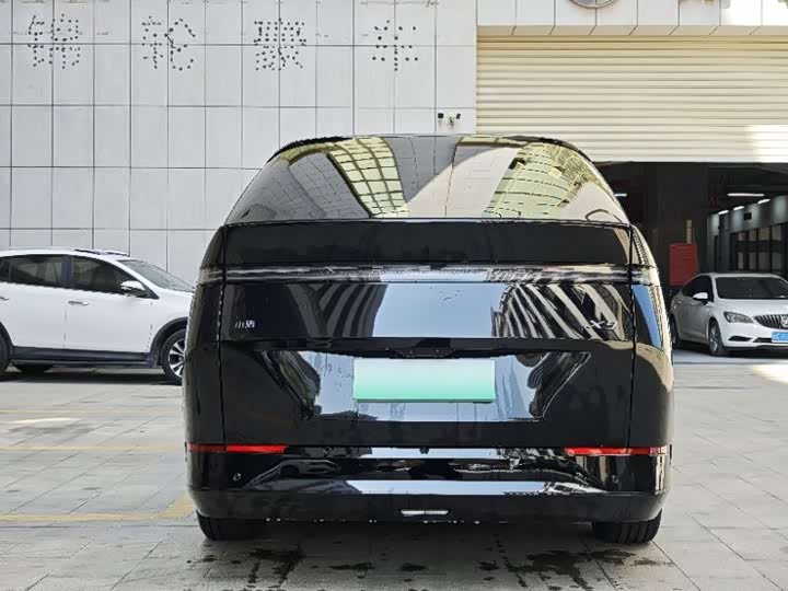 Фото 6 - XPeng X9