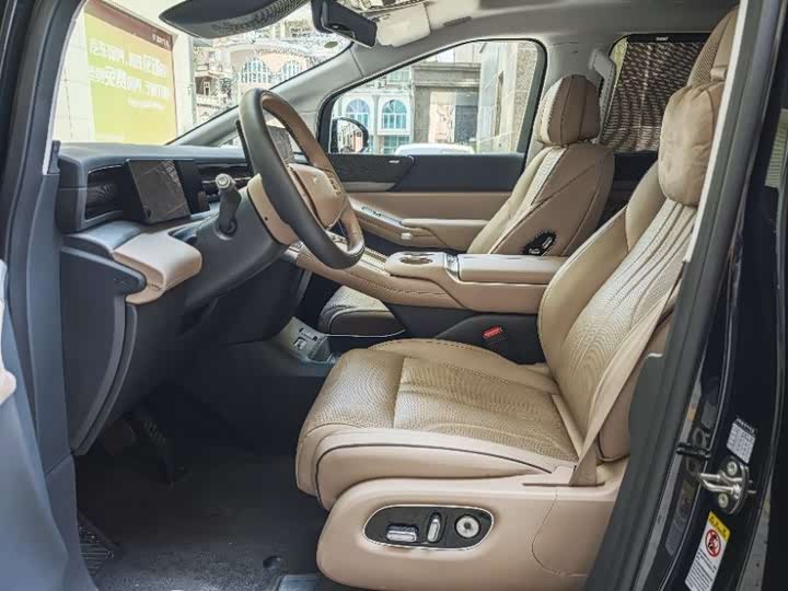 Фото 8 - XPeng X9