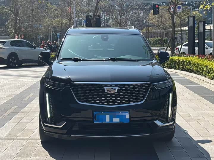 Фото 2 - Cadillac XT6