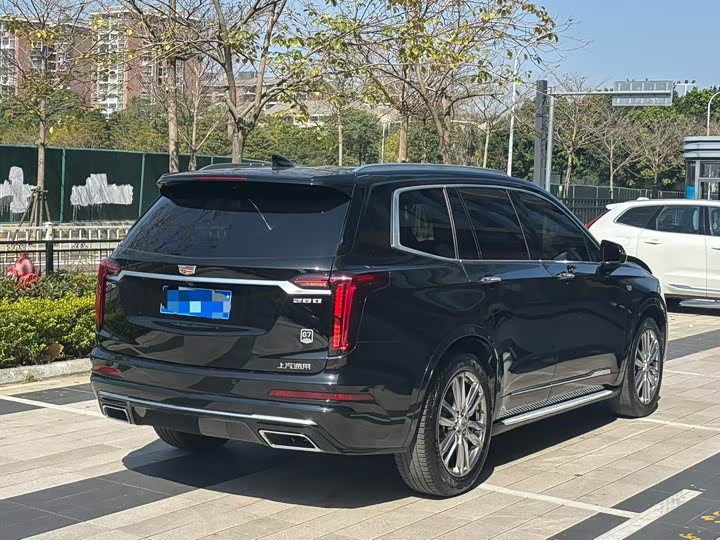 Фото 7 - Cadillac XT6