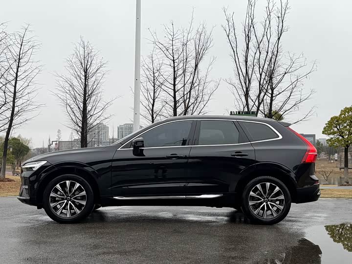Фото 4 - Volvo XC60