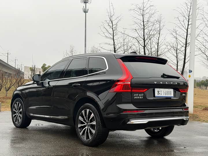 Фото 7 - Volvo XC60