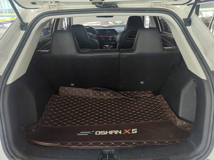 Фото 4 - Changan Oshan X5